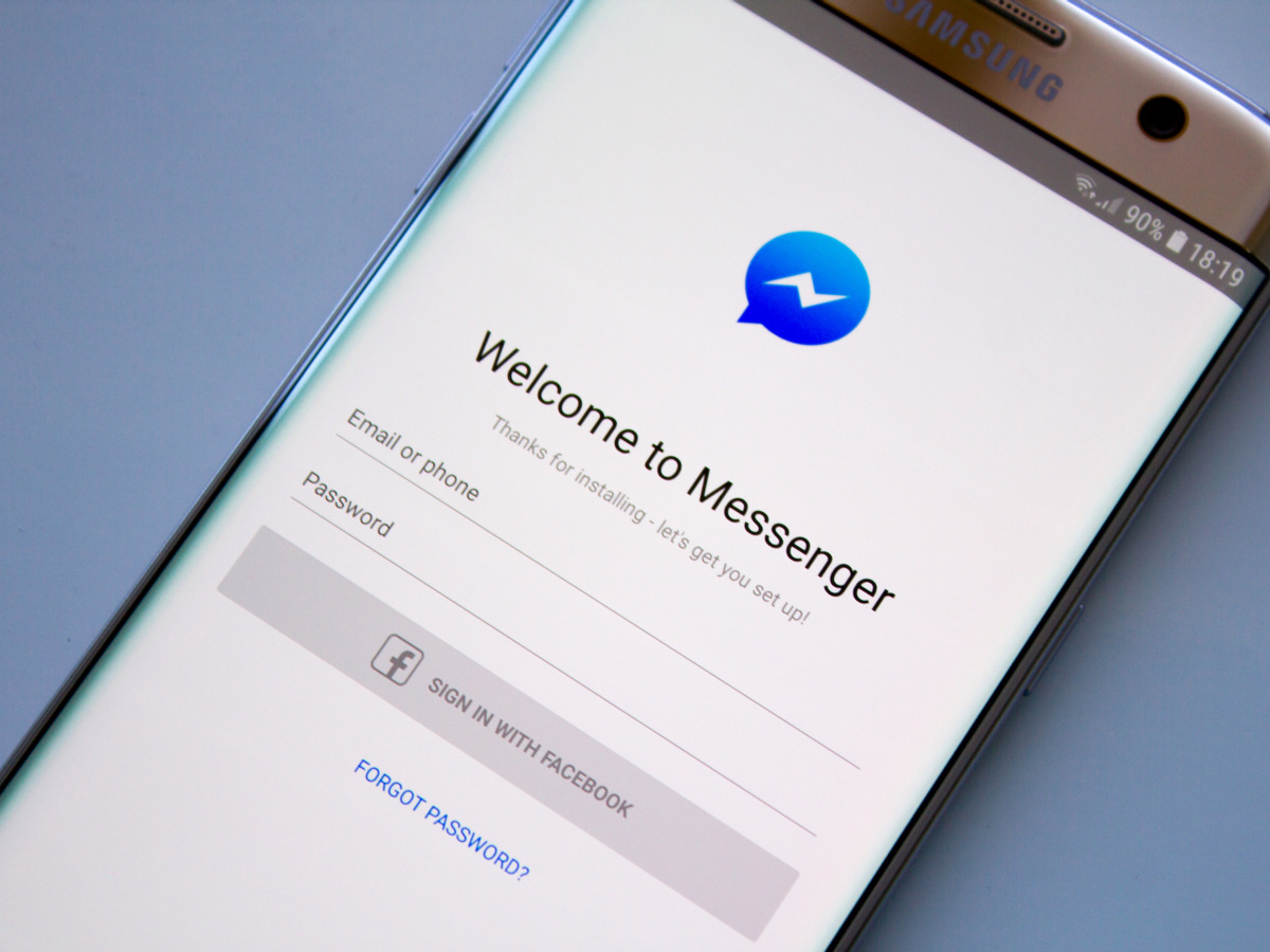How to See Who Someone is Talking to on Facebook Messenger Free