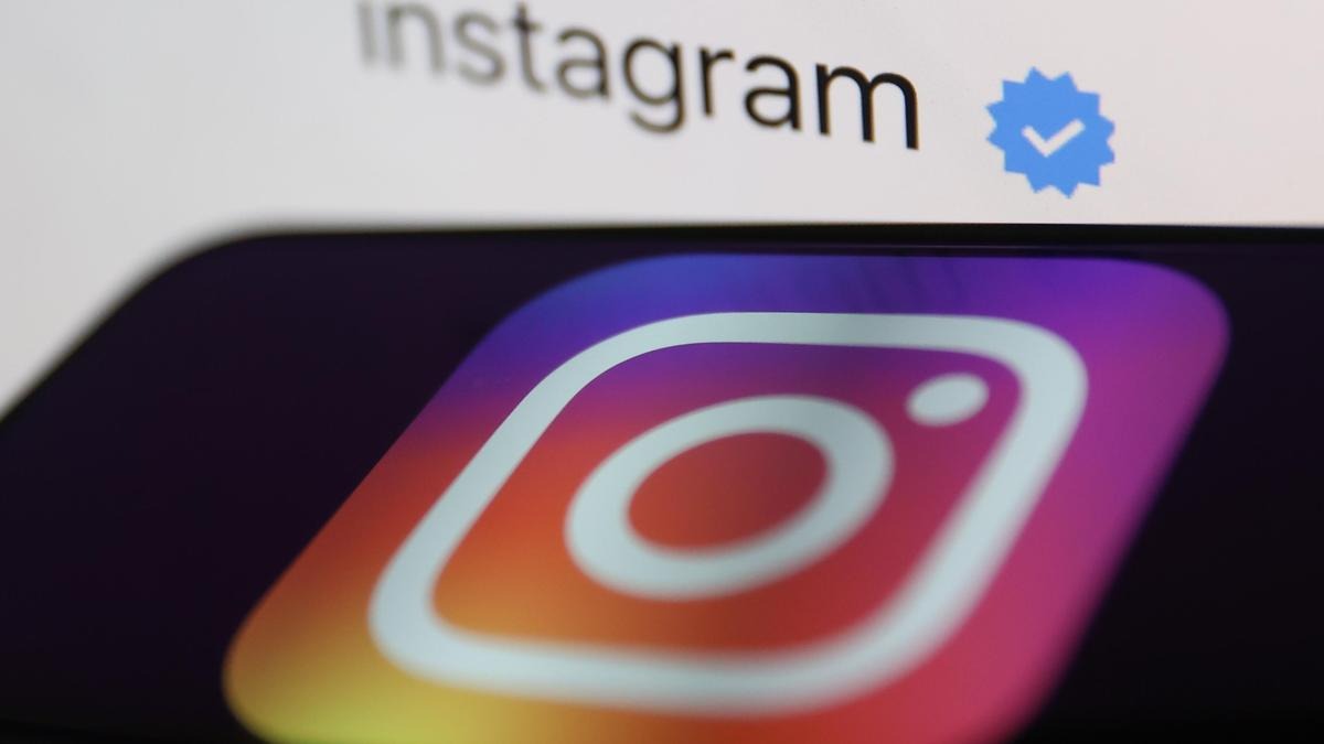 Buy Instagram Verified Badge at very comfortable price