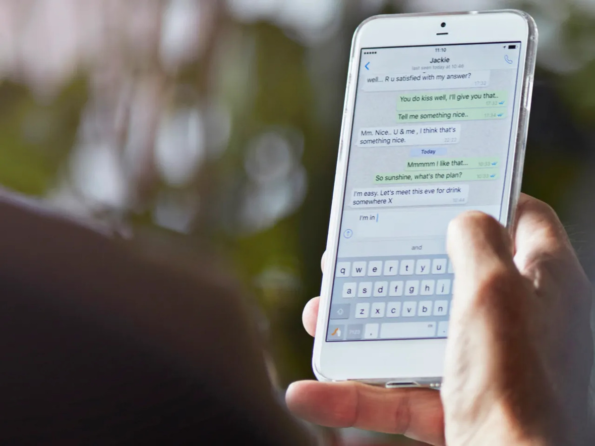 Ways to View Text Messages Sent and Received on Another Phone